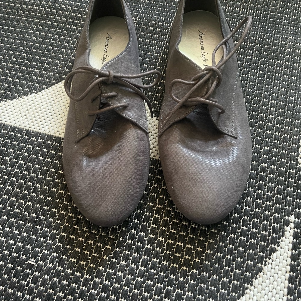 American Eagle Outfitters Gray Oxford Shoes Sleek Design